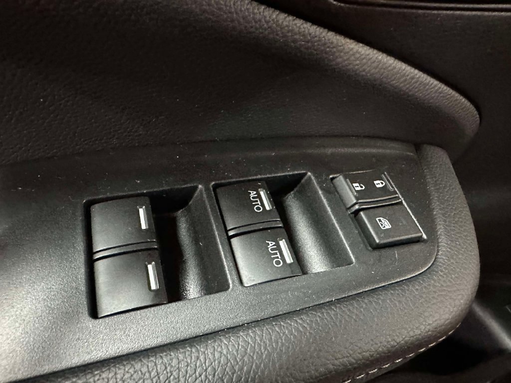 Used 2023 Honda Passport EX-L image 35
