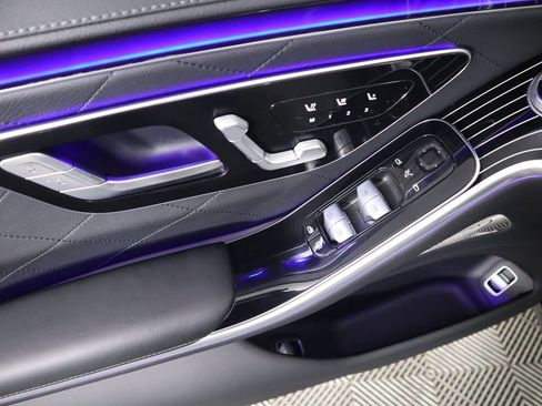 Used 2023 Mercedes-Benz S 580e 4MATIC Sedan image 24