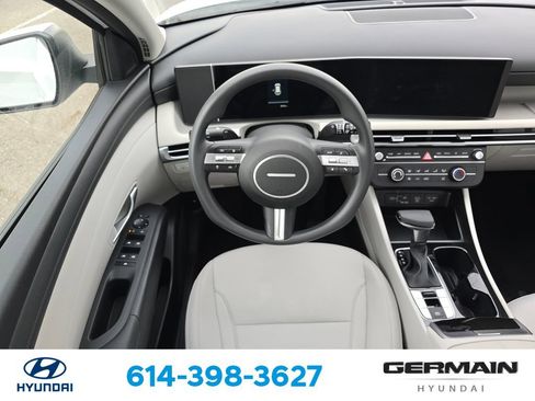 Certified 2026 Hyundai Tucson SE FWD image 17