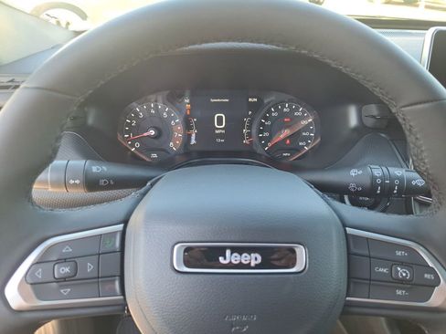 New 2026 Jeep Compass Latitude AWD/4WD image 10