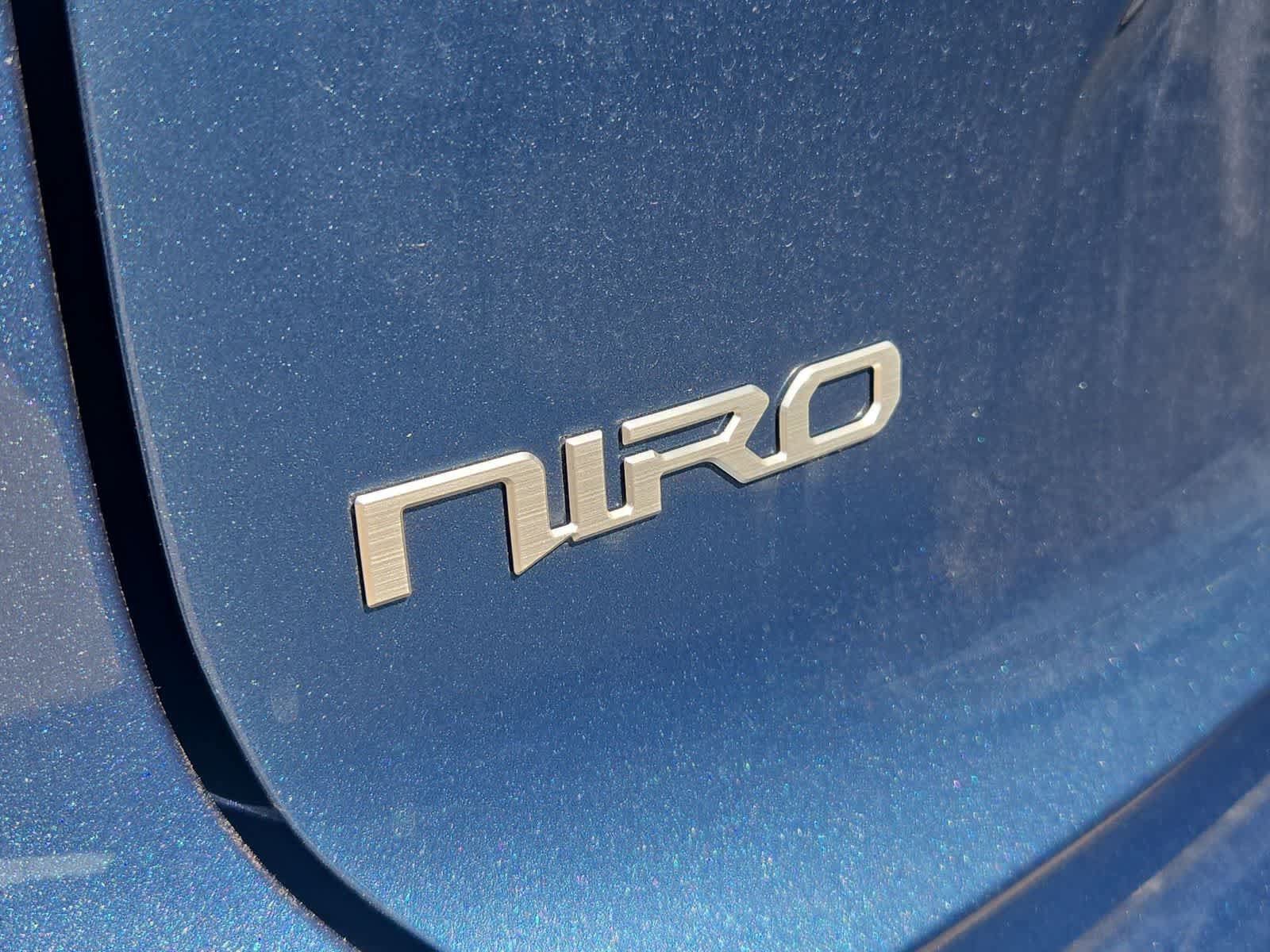 New 2026 Kia Niro SX Touring FWD image 13