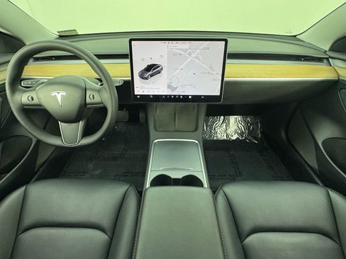 Used 2022 Tesla Model 3 image 13