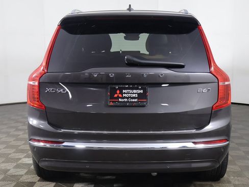 Used 2024 Volvo XC90 B6 Ultimate w/ Protection Package Premier image 17