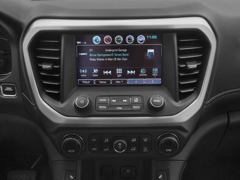 Used 2017 GMC Acadia Denali w/ Technology Package AWD/4WD image 13
