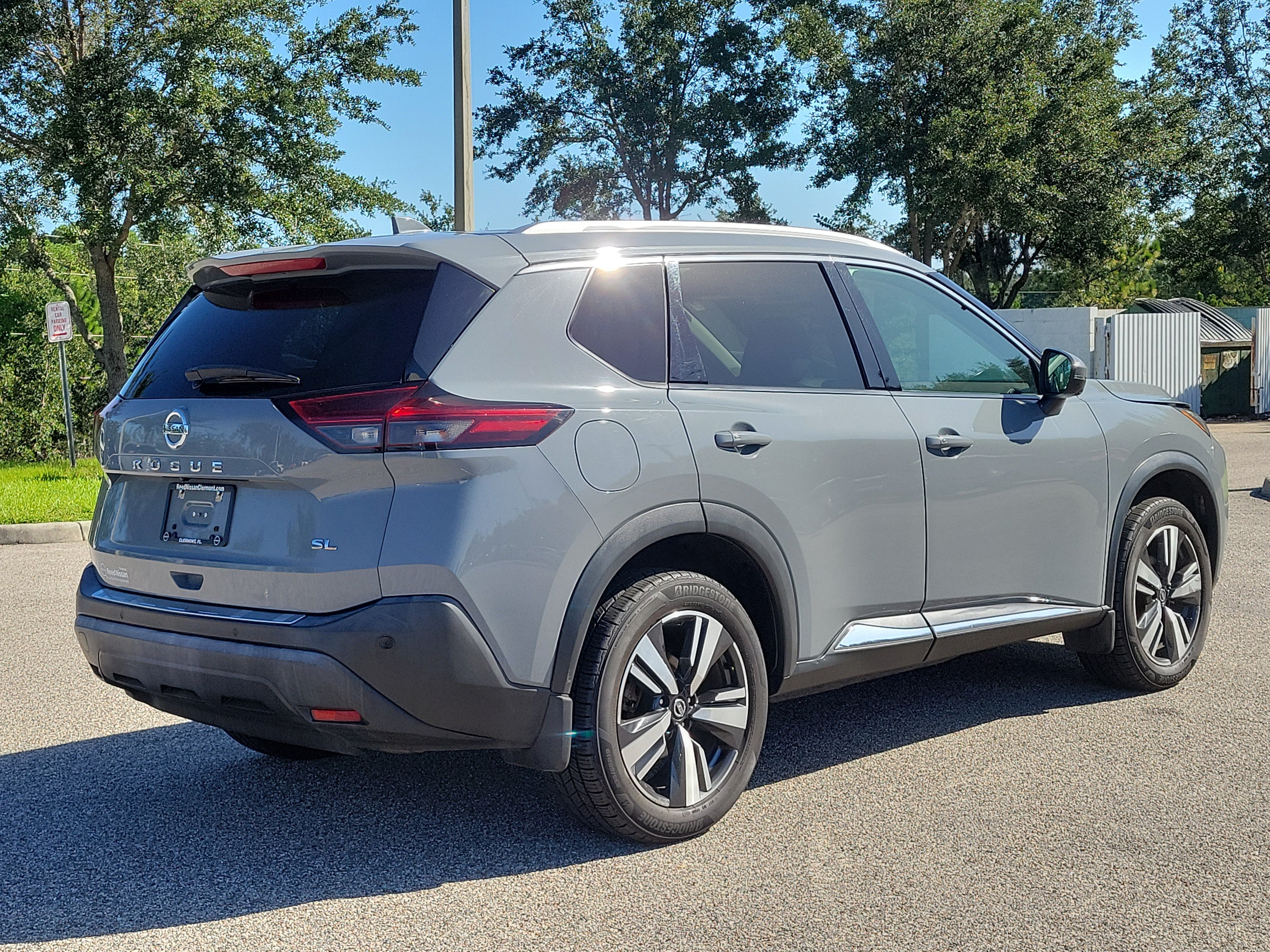 Certified 2021 Nissan Rogue SL w/ Premium Package FWD image 6