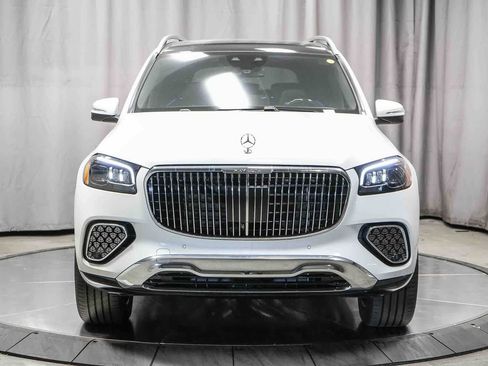New 2026 Mercedes-Benz Maybach GLS 600 4MATIC image 2
