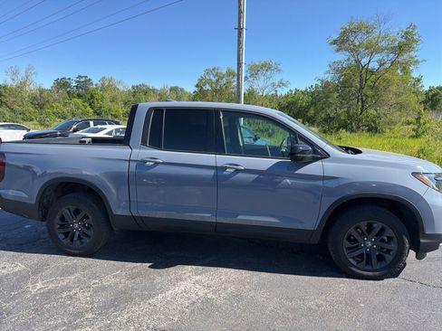 Used 2024 Honda Ridgeline Sport image 7