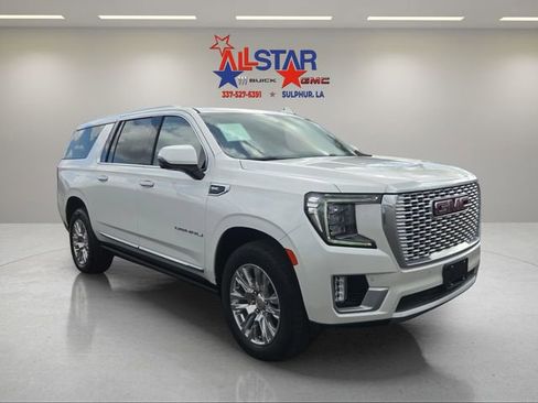Used 2022 GMC Yukon XL Denali image 1