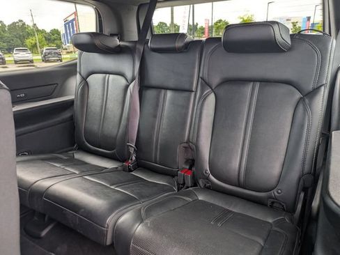 Used 2024 Jeep Wagoneer Series II w/ Flexible Seating Group RWD image 30