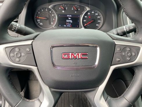 Used 2023 GMC Acadia SLT w/ LPO, Floor Liner Package image 12