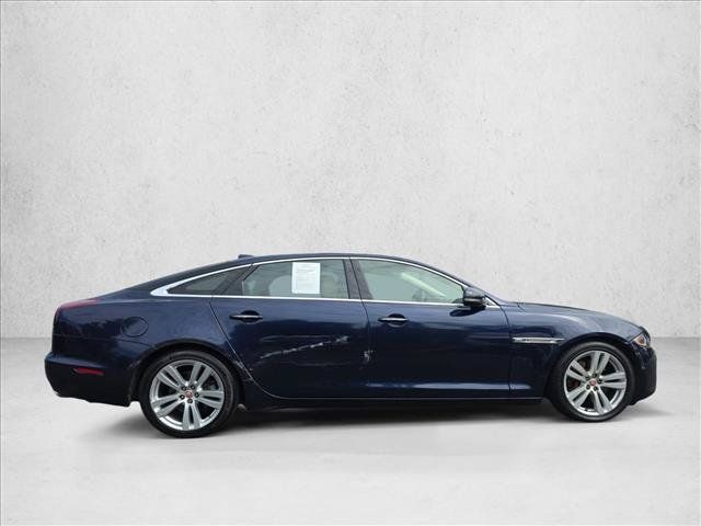 Used 2016 Jaguar XJ L Portfolio AWD/4WD image 4