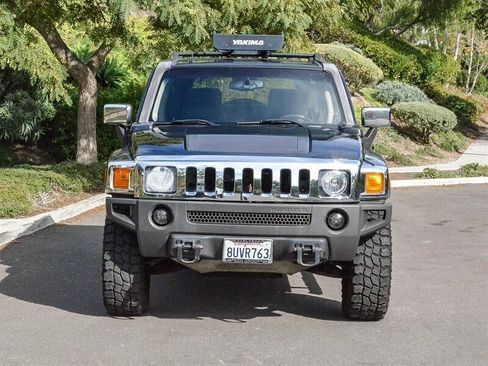 Used 2007 HUMMER H3 image 2