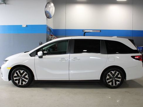 Used 2025 Honda Odyssey EX-L image 15