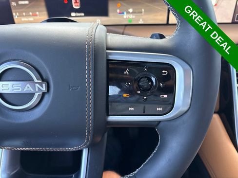 Used 2025 Nissan Armada Platinum Reserve AWD/4WD image 26