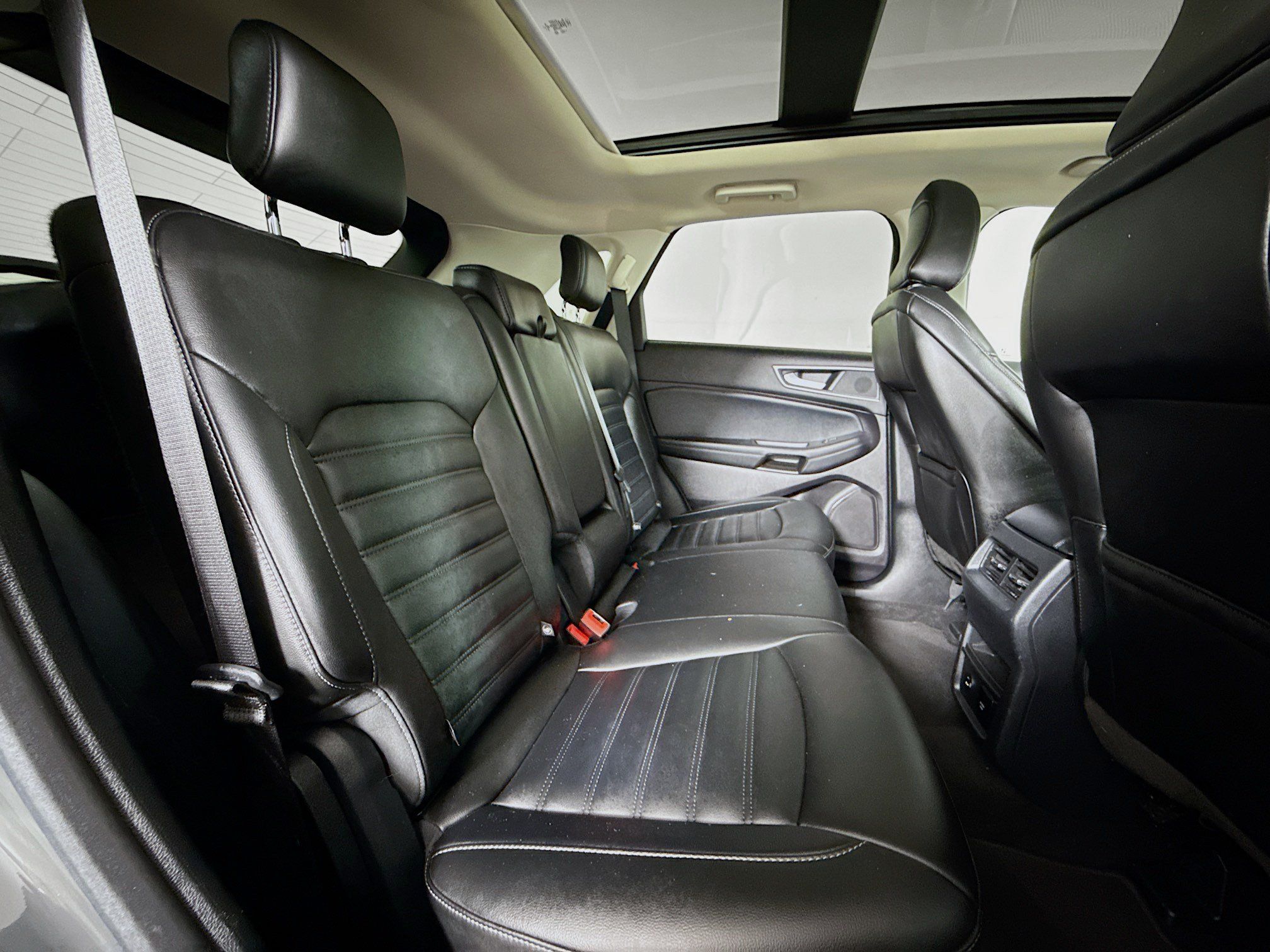 Used 2021 Ford Edge SEL w/ Convenience Package AWD/4WD image 25