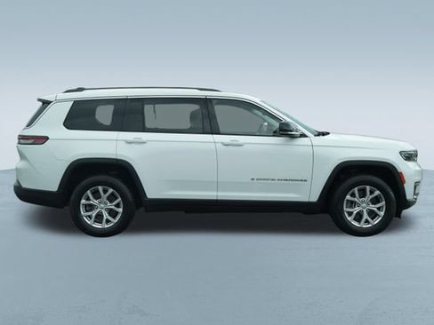 Used 2022 Jeep Grand Cherokee L Limited AWD/4WD image 10
