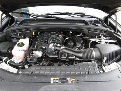 Used 2022 Jeep Grand Cherokee L Limited AWD/4WD image 33
