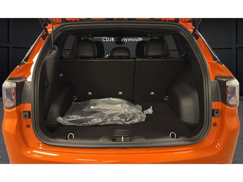 New 2026 Jeep Compass Latitude AWD/4WD image 36