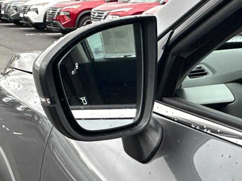 New 2025 Nissan Pathfinder SL image 13