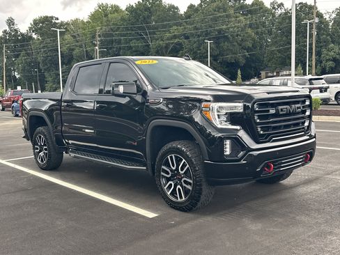 Used 2022 GMC Sierra 1500 AT4 w/ AT4 Preferred Package AWD/4WD image 2