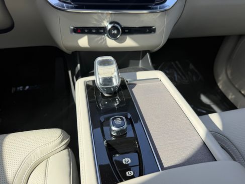 New 2026 Volvo XC90 T8 Ultra AWD/4WD image 14