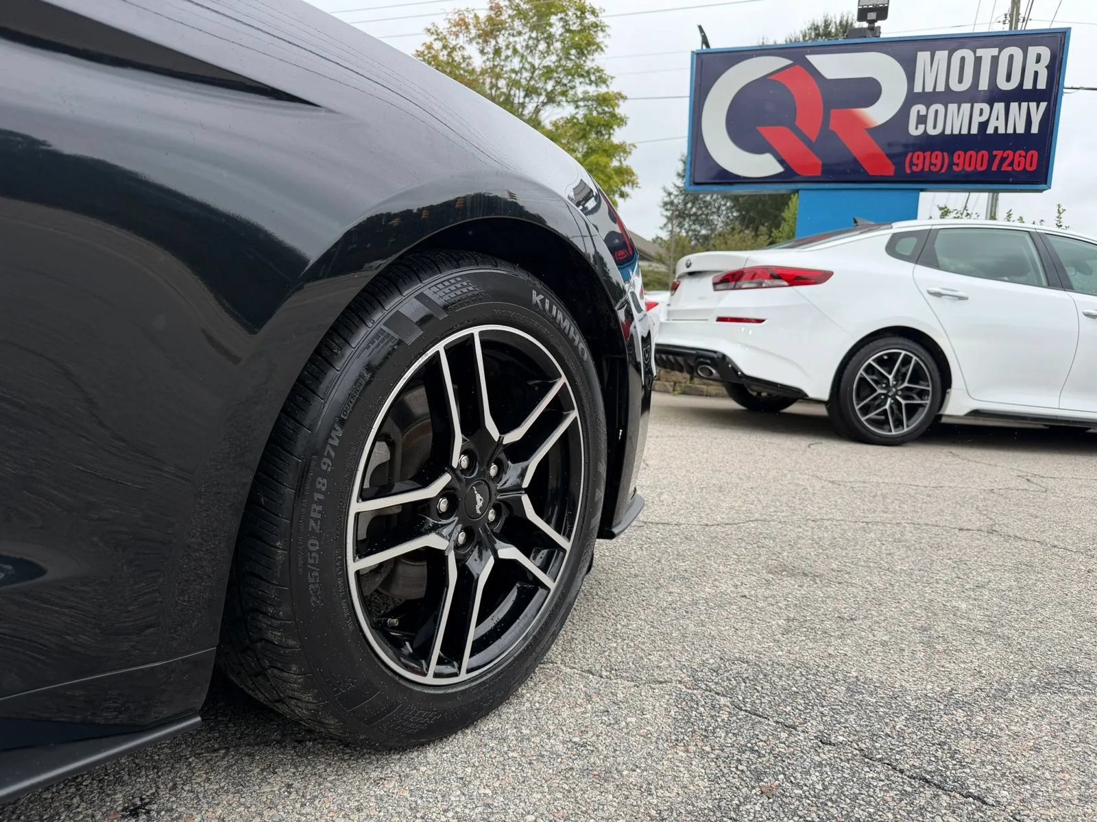 Used 2020 Ford Mustang Premium RWD image 39
