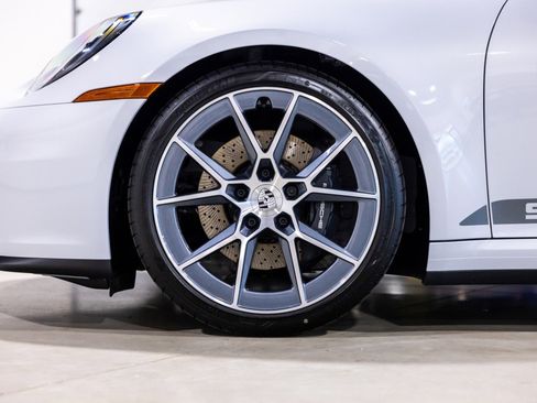 Used 2026 Porsche 911 Carrera T RWD image 21