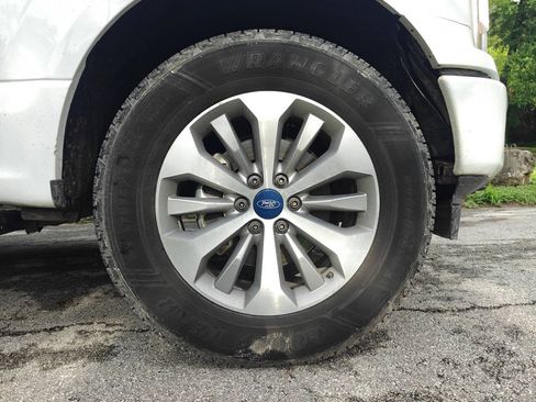 Used 2018 Ford F150 XL w/ Equipment Group 101A Mid AWD/4WD image 23