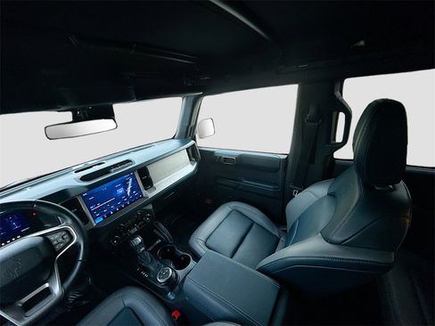 Used 2024 Ford Bronco Outer Banks image 23
