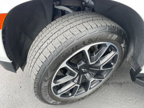 Used 2021 Chevrolet Tahoe RST w/ Luxury Package image 10