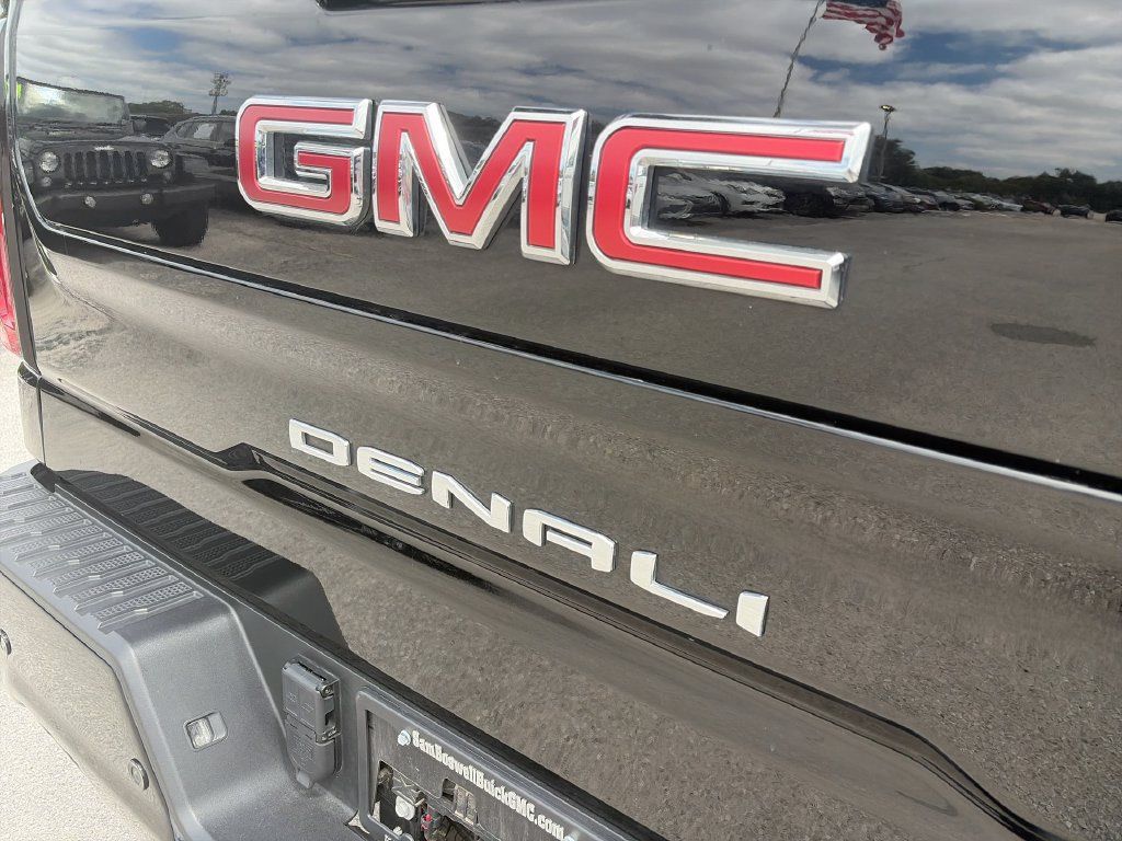 Used 2025 GMC Sierra 1500 Denali w/ Denali Reserve Package AWD/4WD image 35