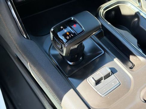 Certified 2024 GMC Sierra 1500 AT4 w/ Technology Package image 16