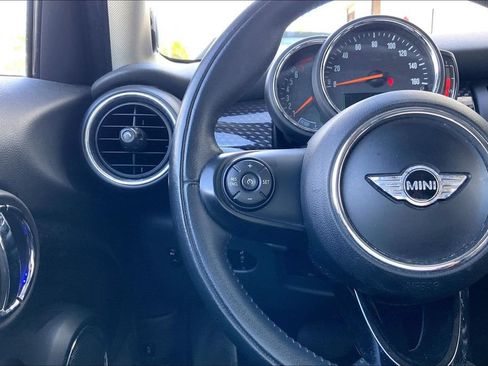 Used 2018 MINI Cooper S FWD image 17