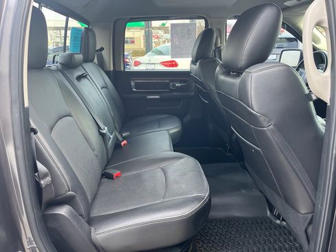 Used 2015 RAM 1500 Laramie w/ Convenience Group image 10