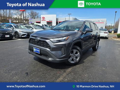Used 2023 Toyota RAV4 XLE image 1