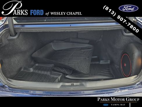Used 2015 Chrysler 300 S RWD image 9