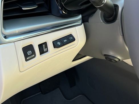 New 2026 Cadillac XT5 Premium Luxury w/ Driver Assist Package image 9