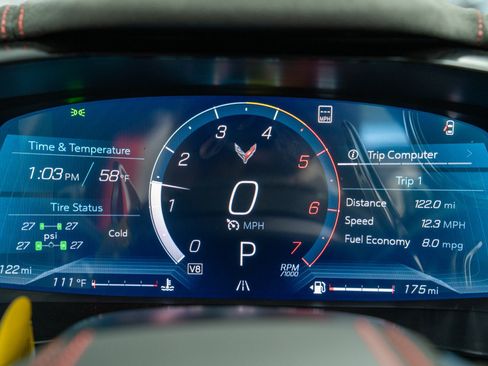 Used 2023 Chevrolet Corvette Stingray Premium Cpe w/ Z51 Performance Package RWD image 25