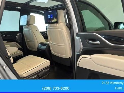 Used 2024 Cadillac Escalade Sport w/ LPO, ONYX Package AWD/4WD image 31