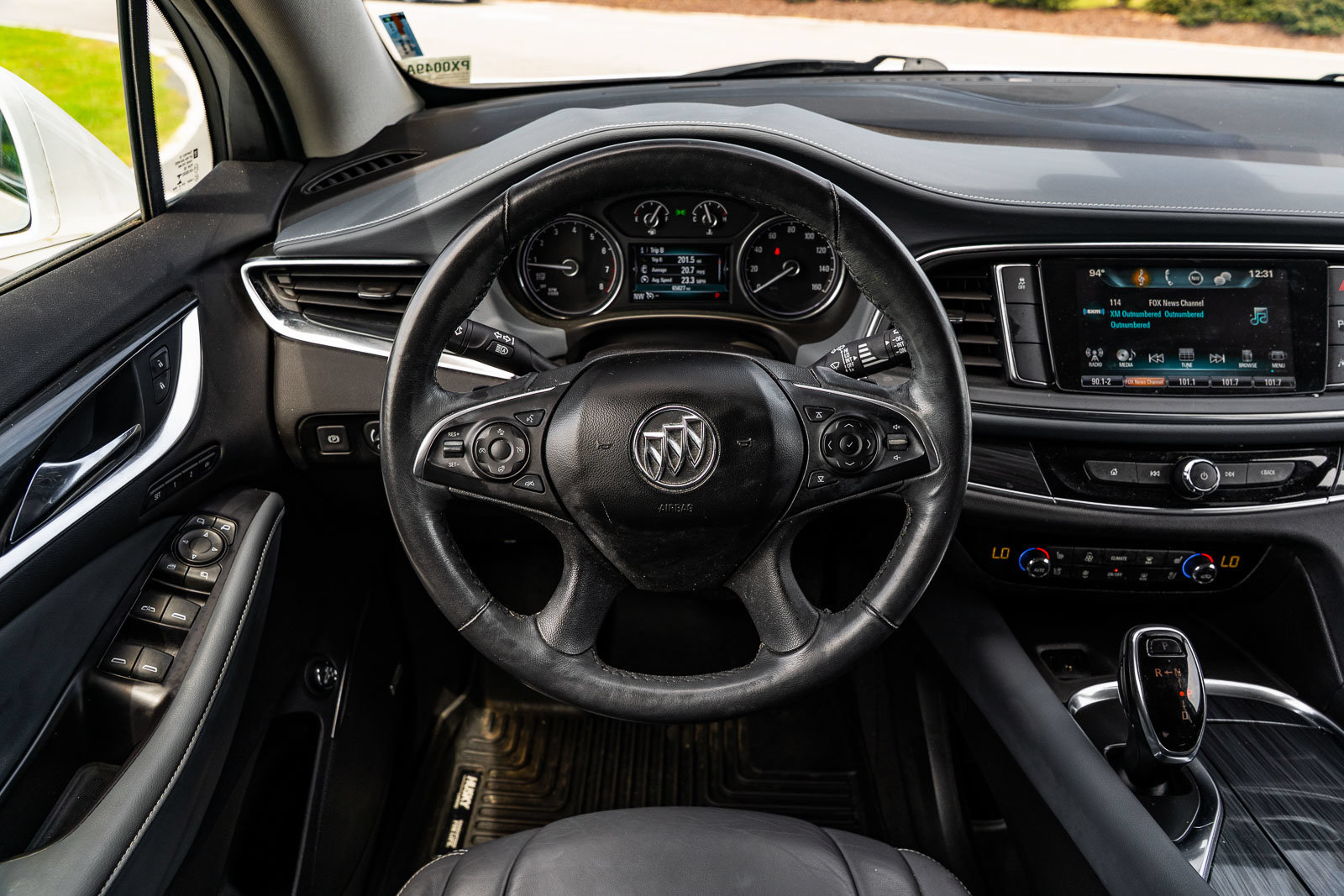 Used 2018 Buick Enclave Premium FWD image 23