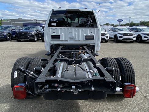 New 2025 Ford F350 XL w/ XL Chrome Package AWD/4WD image 6
