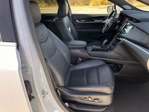 Certified 2025 Cadillac XT5 Premium Luxury image 27