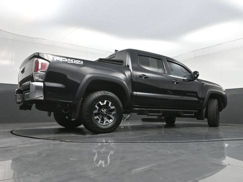 Used 2021 Toyota Tacoma TRD Off-Road AWD/4WD image 30
