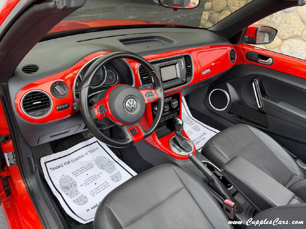 Used 2019 Volkswagen Beetle 2.0T S FWD image 4
