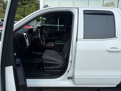 Used 2017 GMC Sierra 1500 SLE w/ SLE Value Package AWD/4WD image 19