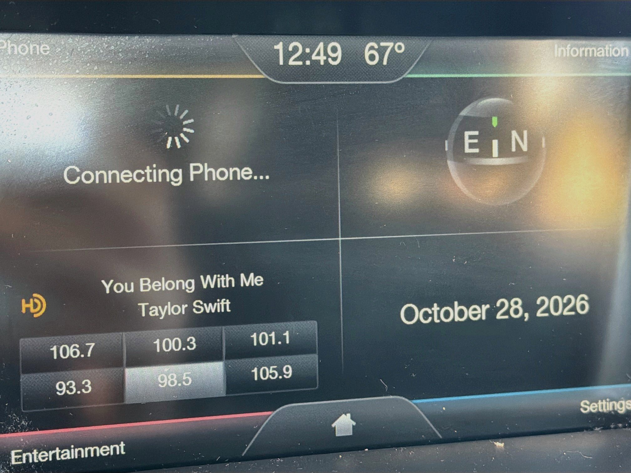 Used 2015 Ford Fiesta Titanium FWD image 21