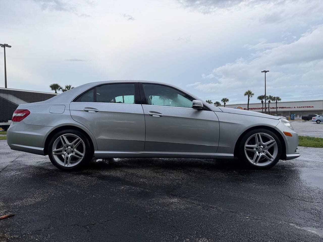 Used 2013 Mercedes-Benz E 350 4MATIC Sedan w/ Premium 2 Pkg image 6