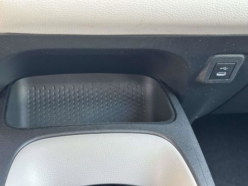 Used 2024 Toyota Corolla LE FWD image 30