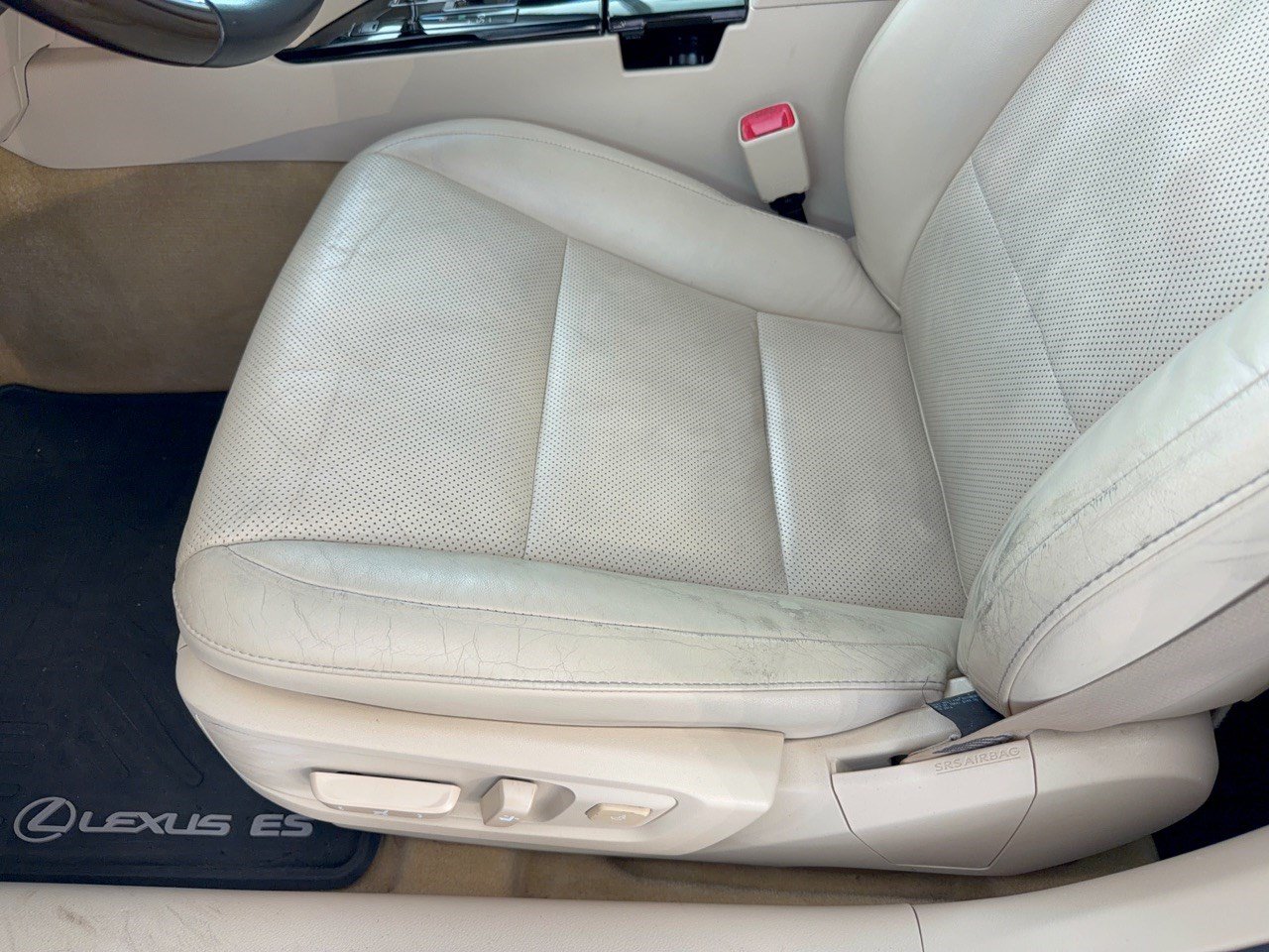 Used 2014 Lexus ES 350 w/ Luxury Package FWD image 16