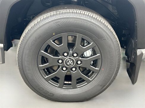 New 2026 Toyota 4Runner SR5 image 26